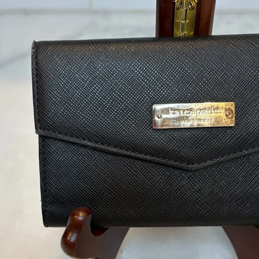 Kate Spade Wallet Leather Saffiano Wristlet Wallet Case